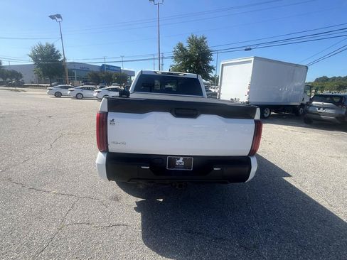 Used 2022 Toyota Tundra SR5 AWD/4WD image 16