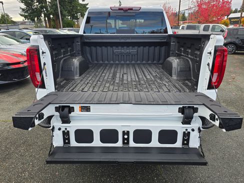 New 2026 GMC Sierra 1500 AT4 w/ AT4 Premium Package image 15