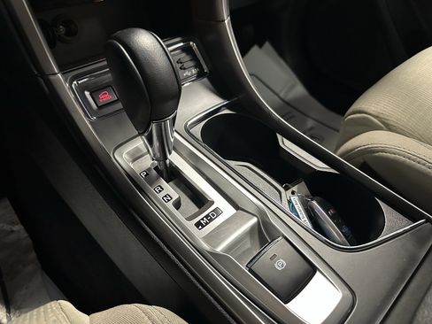 Used 2019 Subaru Ascent Premium image 14