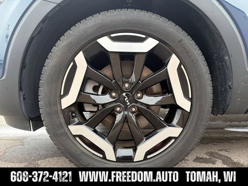 Used 2025 Kia Telluride S AWD/4WD image 27