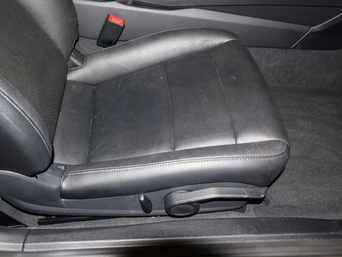 Used 2019 Porsche 718 Cayman RWD image 39