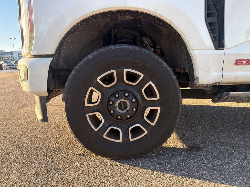 Used 2025 Ford F350 Platinum AWD/4WD image 26