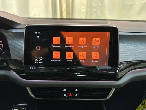New 2026 Volkswagen Atlas Peak Edition AWD/4WD image 22