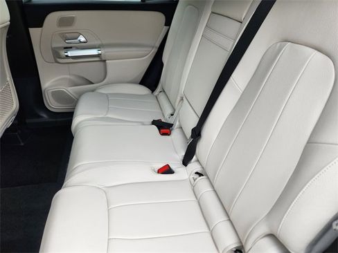 Certified 2026 Mercedes-Benz GLB 250 4MATIC image 12