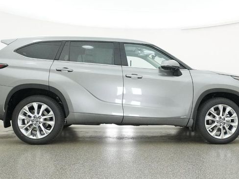 New 2026 Toyota Highlander Limited AWD/4WD image 30