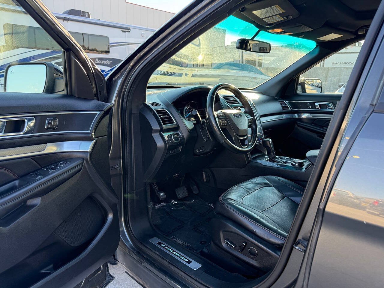 Used 2017 Ford Explorer Sport w/ Equipment Group 401A AWD/4WD image 16