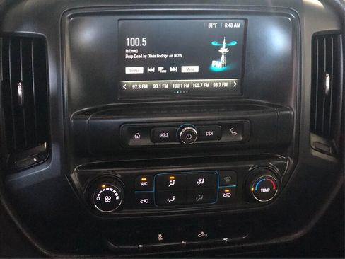 Used 2018 Chevrolet Silverado 1500 W/T AWD/4WD image 12