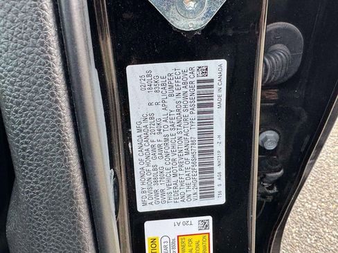 Used 2025 Honda Civic Sport image 18