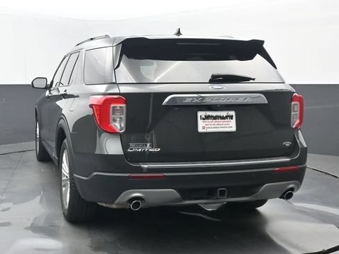 Used 2023 Ford Explorer Limited w/ Limited Technology Package RWD image 4