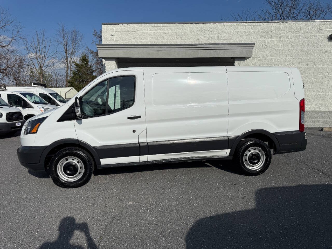 Used 2018 Ford Transit 150 130 Low Roof RWD image 34