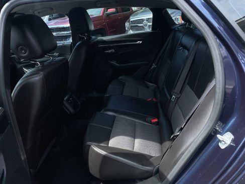 Used 2016 Chevrolet Impala LT w/ Convenience Package FWD image 16