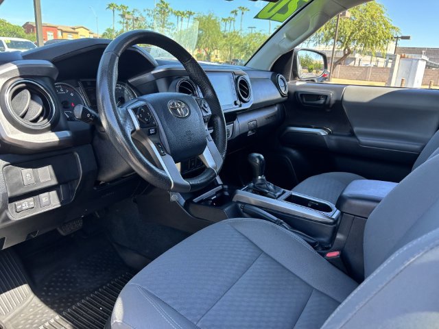 Used 2020 Toyota Tacoma SR5 RWD image 18