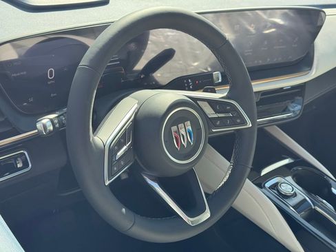 New 2026 Buick Envision Avenir image 16