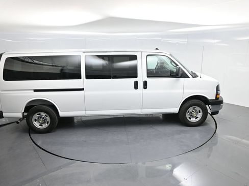 Used 2025 Chevrolet Express 3500 LT w/ LT Preferred Equipment Group RWD image 60