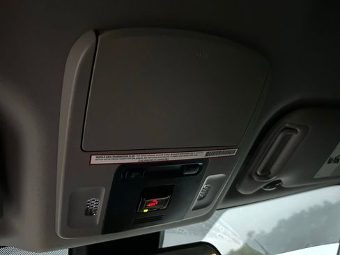 Used 2021 Toyota Camry SE image 28