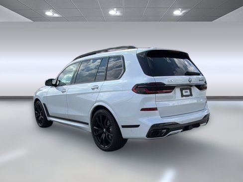 New 2027 BMW X7 M60i AWD/4WD image 2