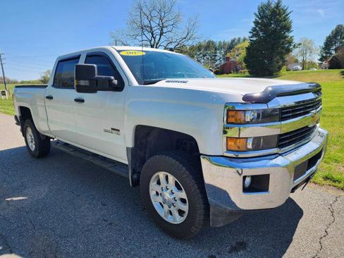 Used 2015 Chevrolet Silverado 2500 LT w/ Z71 Package, Off-Road image 4