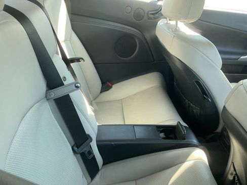 Used 2014 Lexus IS 250C image 10