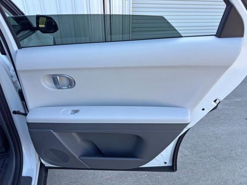 Used 2024 Hyundai Ioniq 5 SEL RWD image 40