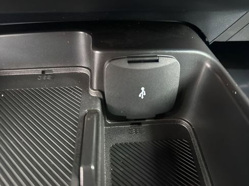 Used 2025 Ford Bronco Outer Banks image 27