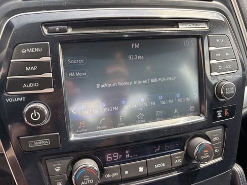 Used 2017 Nissan Maxima 3.5 SL FWD image 21
