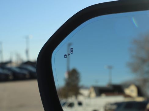 Used 2025 Ford Explorer ST image 29