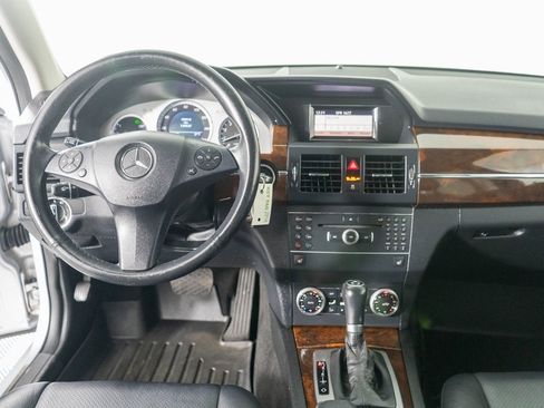 Used 2011 Mercedes-Benz GLK 350 4MATIC image 12