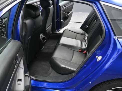 Used 2021 Honda Accord Sport image 10