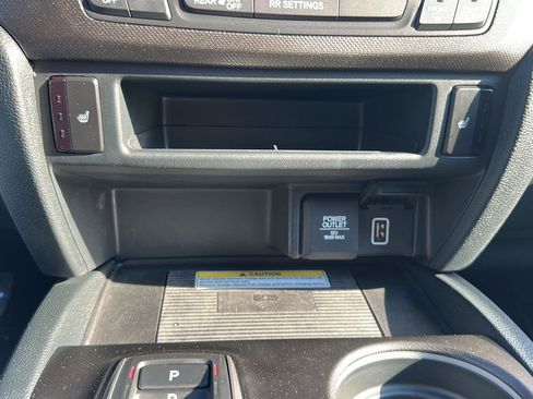 Used 2023 Honda Passport TrailSport image 32
