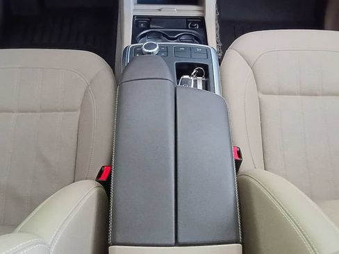 Used 2015 Mercedes-Benz GL 450 4MATIC image 45