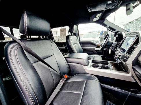 Used 2022 Ford F250 Lariat w/ Lariat Value Package image 14