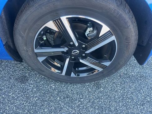 Used 2025 Nissan Sentra SV w/ All-Weather Package image 28