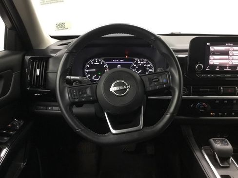 Used 2022 Nissan Pathfinder SV AWD/4WD image 30