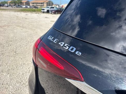 Used 2024 Mercedes-Benz GLE 450e 4MATIC image 8