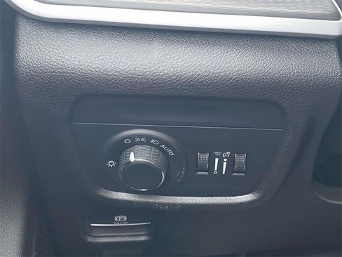 New 2025 Jeep Grand Cherokee Laredo image 61