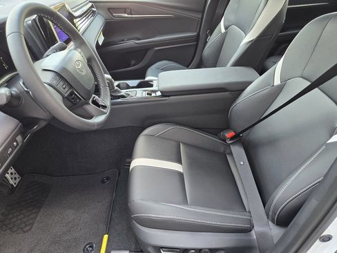 New 2026 Toyota Camry SE w/ Convenience Package FWD image 9