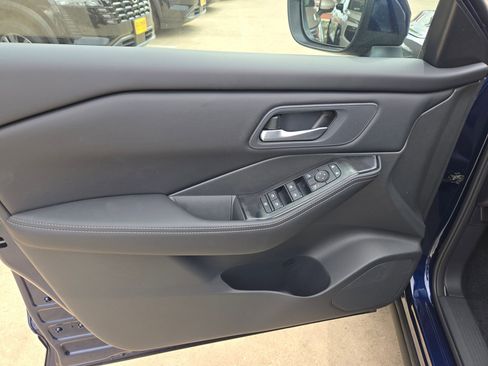 New 2026 Nissan Rogue SV FWD image 11