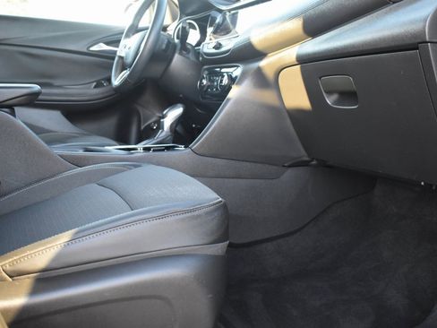 Used 2021 Buick Encore GX Select w/ Sport Touring Package image 11