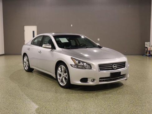 Used 2014 Nissan Maxima 3.5 SV w/ Sport Package FWD image 1