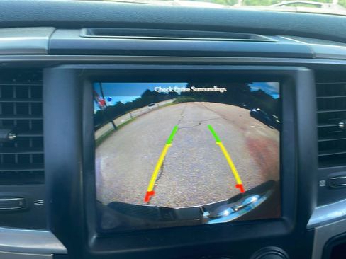 Used 2019 RAM 1500 Big Horn AWD/4WD image 11