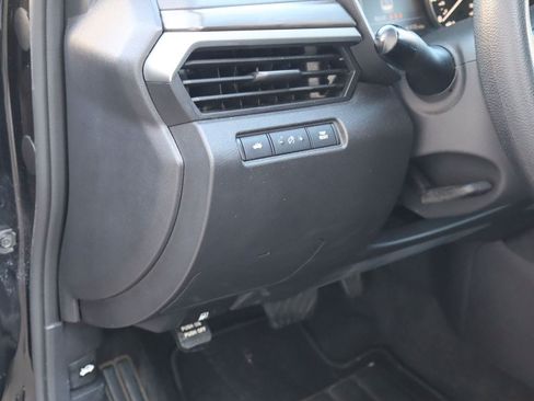 Used 2024 Nissan Altima 2.5 SV FWD image 21