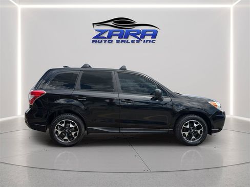 Used 2016 Subaru Forester 2.5i AWD/4WD image 8