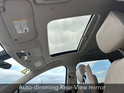 Certified 2023 Buick Enclave Avenir w/ Avenir Technology Package AWD/4WD image 38