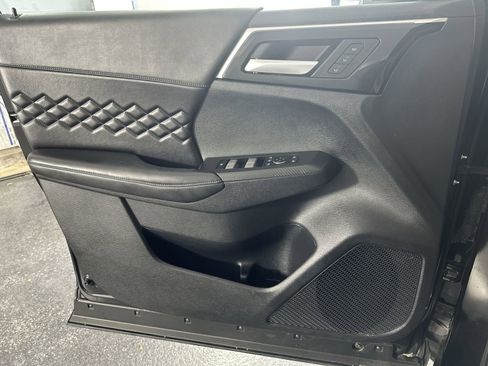 Used 2024 Mitsubishi Outlander SEL Black Edition image 33