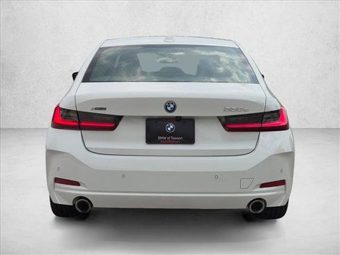 Used 2023 BMW 330e xDrive w/ Premium Package AWD/4WD image 7