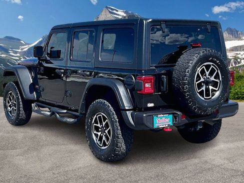 Used 2024 Jeep Wrangler Unlimited Rubicon AWD/4WD image 13