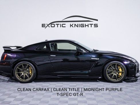 Used 2021 Nissan GT-R Premium AWD/4WD image 1