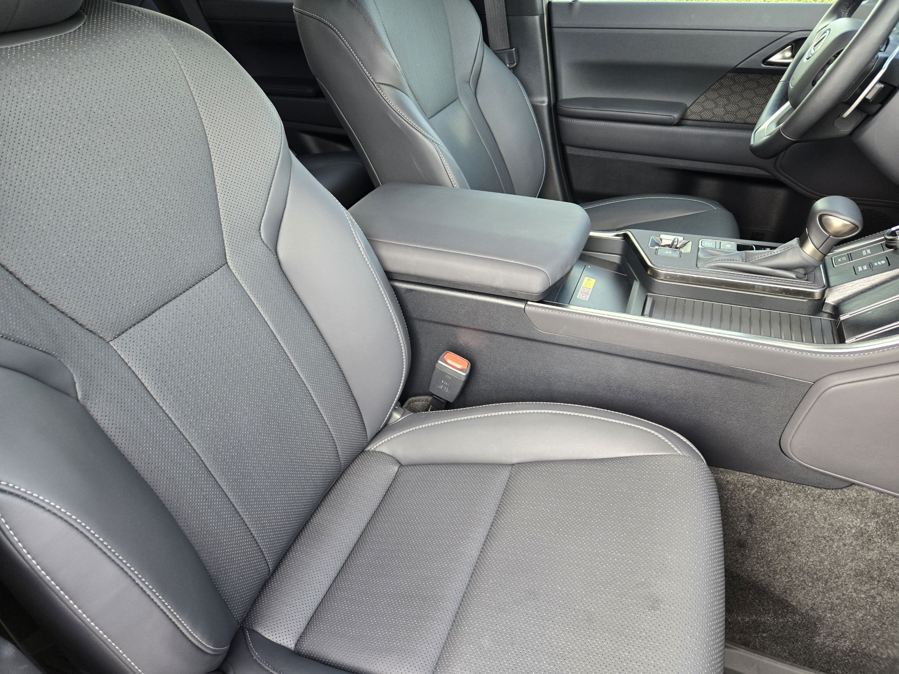 Certified 2026 Lexus GX 550 w/ Accessory Package (2T) AWD/4WD image 10