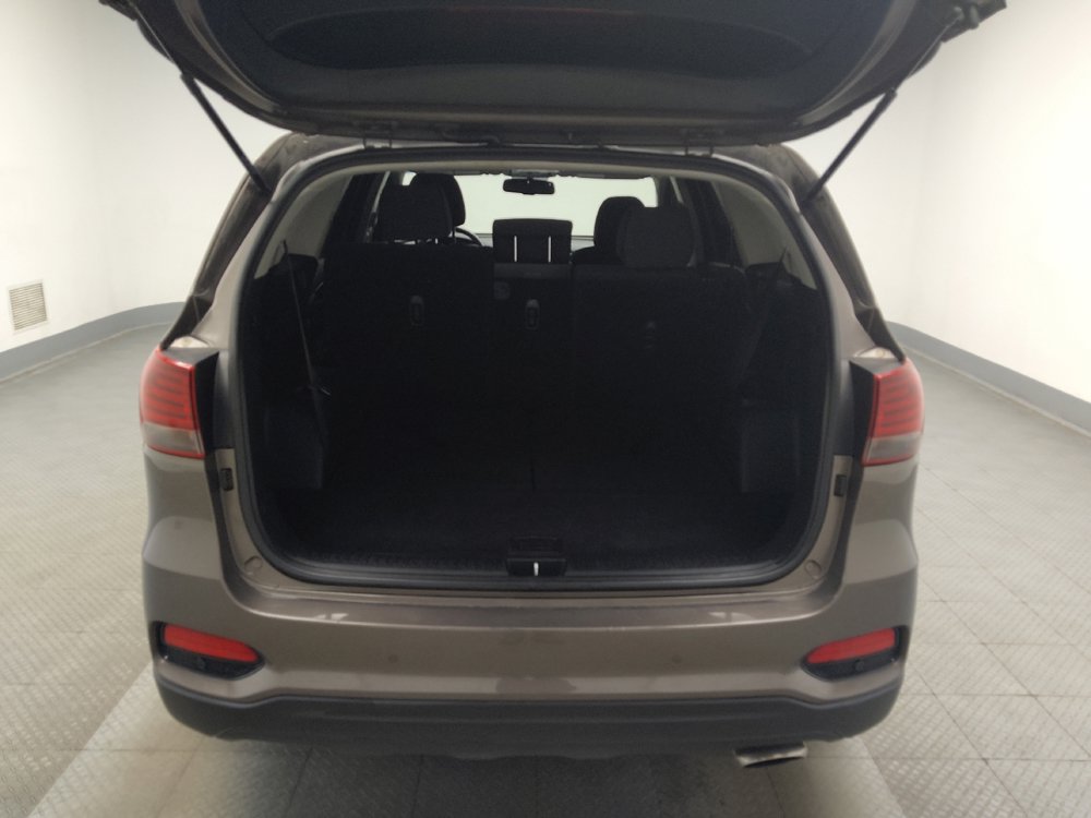 Used 2019 Kia Sorento AWD w/ LX Convenience Package image 29