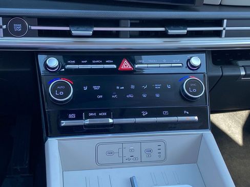 New 2025 Hyundai Santa Fe SEL image 21